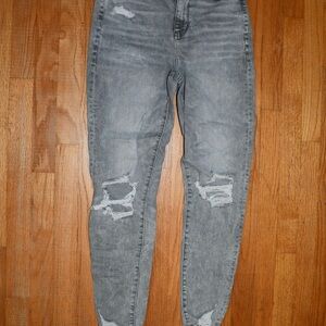 AE Distressed Gray Jeans